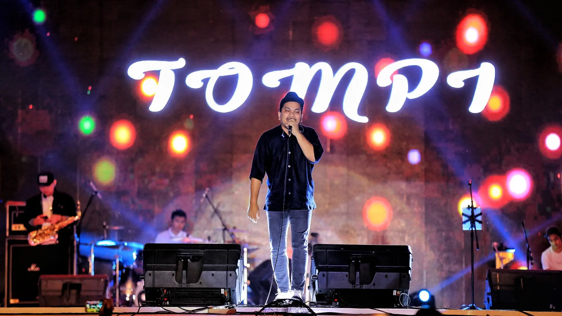 Tompi rilis single ketiga, Cerita Kita (Adrian Putra/Bintang.com)