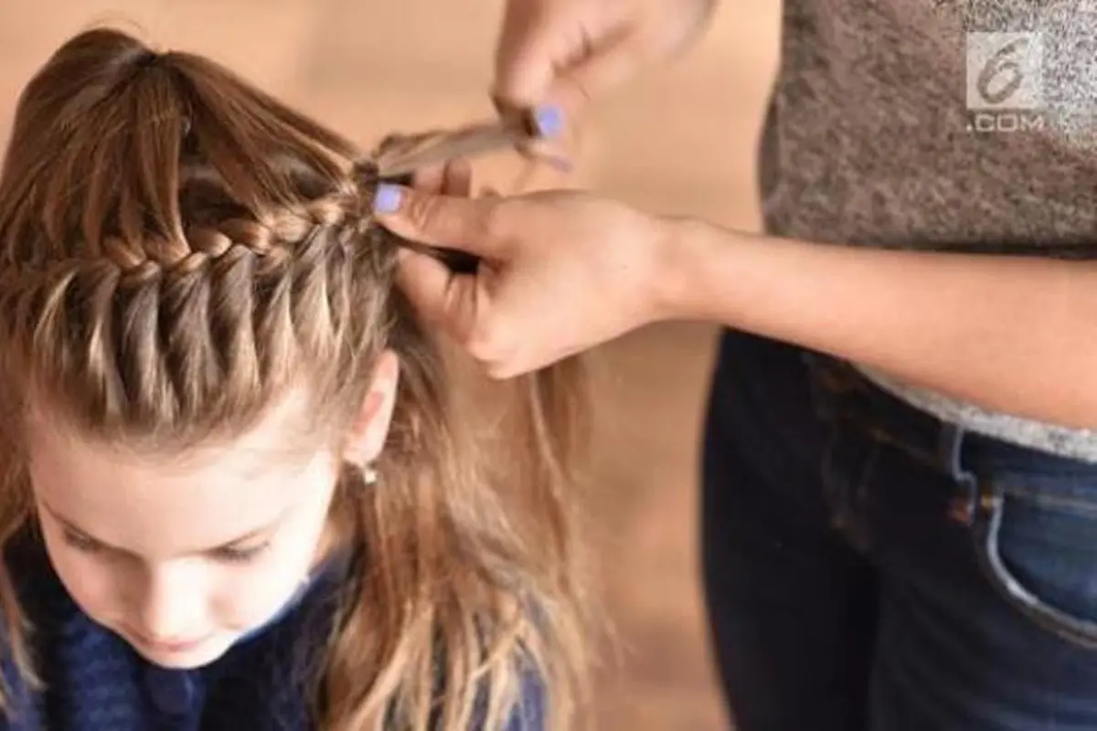 Ingin Memiliki Gaya Rambut Fishtail? Simak Cara Mudah Berikut Ini