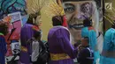 Ondel-ondel memeriahkan karnaval ulang tahun Kota Tangerang Selatan ke-10 di Ciputat, Tangerang Selatan, Minggu (11/11). Karnaval ini untuk melestarikan budaya Betawi sekaligus menolak ondel - ondel dijadikan sarana mengamen. (Merdeka.com/Arie Basuki)