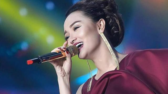 [Bintang] Zaskia Gotik