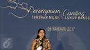 Menko PMK, Puan Maharani memberi sambutan saat menghadiri acara Perempuan dan Canting di Jakarta, Rabu (25/1). Acara juga ditandai penyerahan penghargaan kepada dua pelestari batik nasional. (Liputan6.com/Helmi Fithriansyah)
