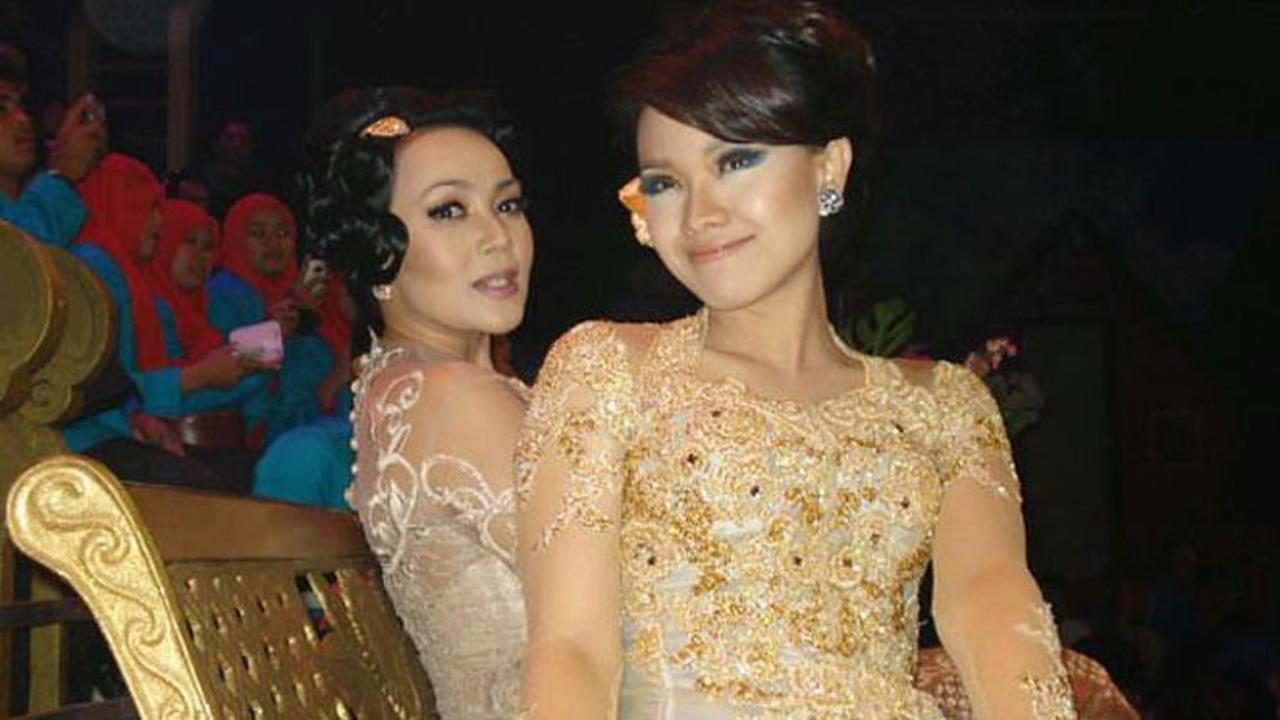 winda-viska-kebaya-130923c.jpg