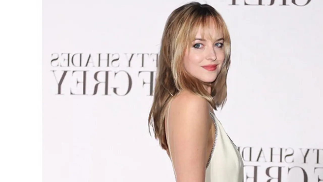 [Bintang] Dakota Johnson