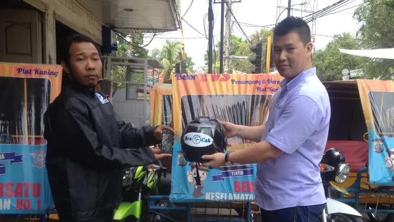 Becak Motor di Medan Kini Buka Layanan Online