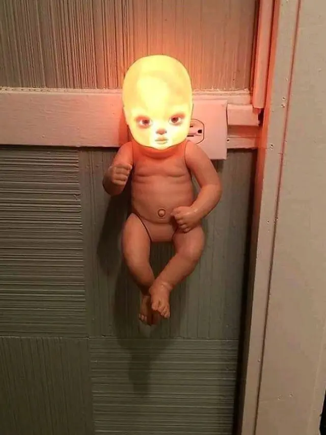 Mainan Anak Dengan Desain yang Nampak Seram, Jauh Dari Kesan Ceria. (Sumber: Boredpanda)