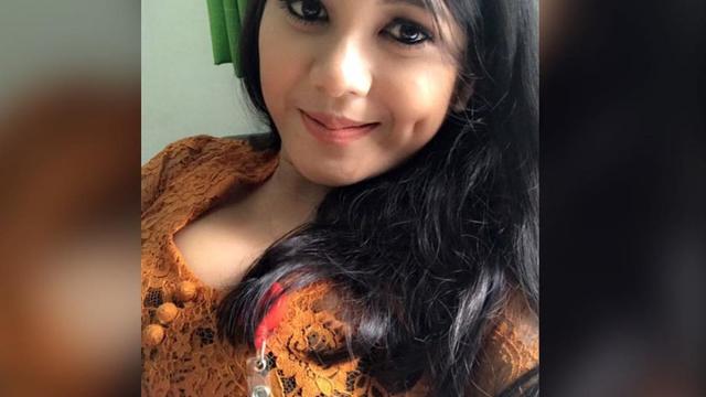 Guru SMP Cantik asal Bali Ini Bikin Siswanya Betah di Kelas