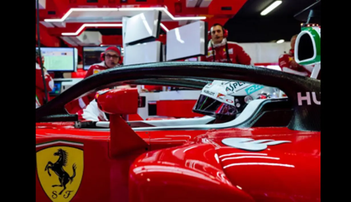 Halo-style cockpit protection terbuat dari bahan fiber yang ringan sehingga menambah berat mobil sebanyak 5kg. (Bola.com/Twitter/Formula1)