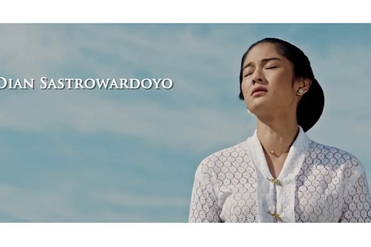 Dian Sastrwardoyo dalam film Kartini 