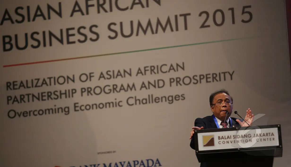 Menko Kemaritiman Indriyono Susilo menjadi pembicara dalam sesi IV Asian African Business Summit di JCC, Jakarta, Selasa (21/4/2015). Sesi tersebut mengangkat tema peran kemaritiman guna menjalin konektifitas Asia-Afrika (Liputan6.com/Herman Zakharia)