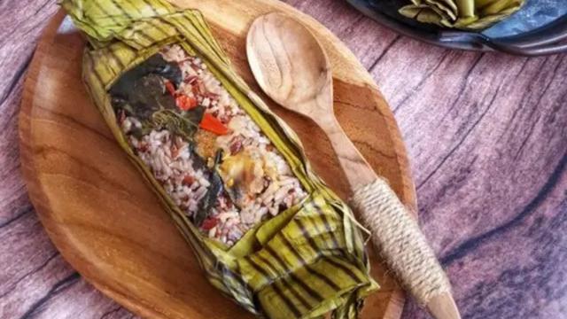 Resep nasi panggang isi krecek ceker. (dok. Cookpad @dedifa_cooking)