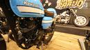 Motor modifikasi bermesin Kawazaki W175 dipajang dalam pameran GAIKINDO Indonesia International Auto Show (GIIAS) 2019 di ICE BSD, Tangerang, Jumat (19/7/2019). Motor Kawazaki dengan model retro tersebut dibandrol dengan harga Rp 25-30 juta. (Liputan6.com/Fery Pradolo)