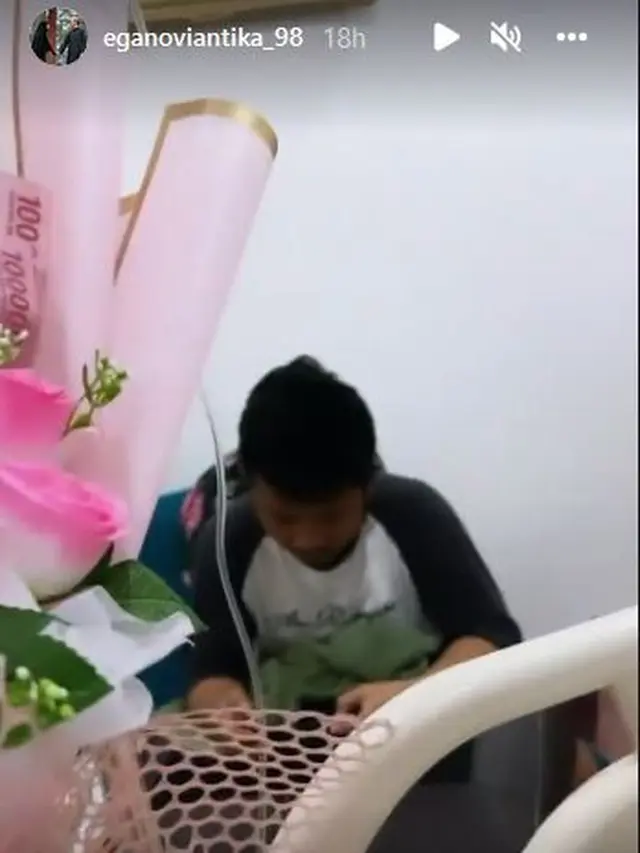 6 Potret Ulang Tahun Ega Noviantika, Dapat Kejutan dari Rafly DA di Rumah Sakit