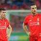 Dua gelandang Liverpool, James Milner (kiri) dan Jordan Henderson (kanan). Keduanya belum bisa menggantikan peran Steven Gerrard. (Liverpool)