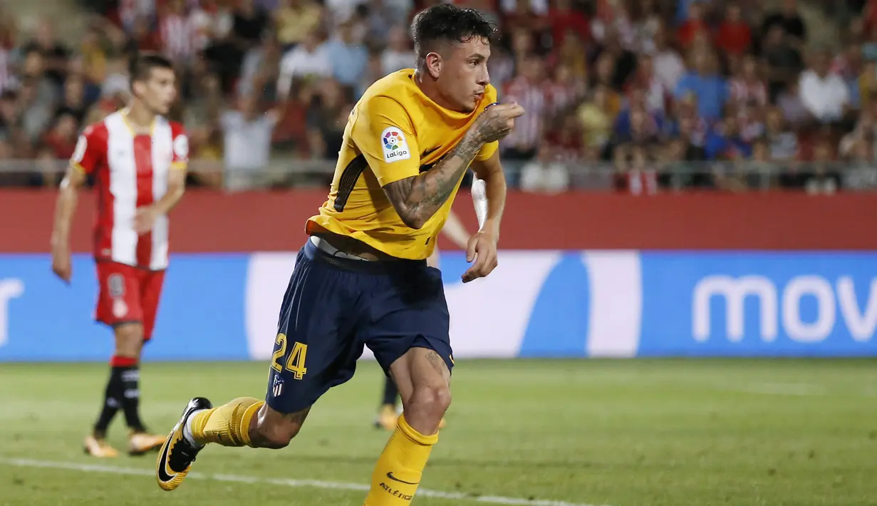 Selebrasi gol pemain Atletico Madrid, Jose Gimenez ke gawang Girona pada La Liga Spanyol di Montilivi stadium, Girona (19/8/2017). Atletico bermain imbang 2-2. (AFP/Pau Barrena)