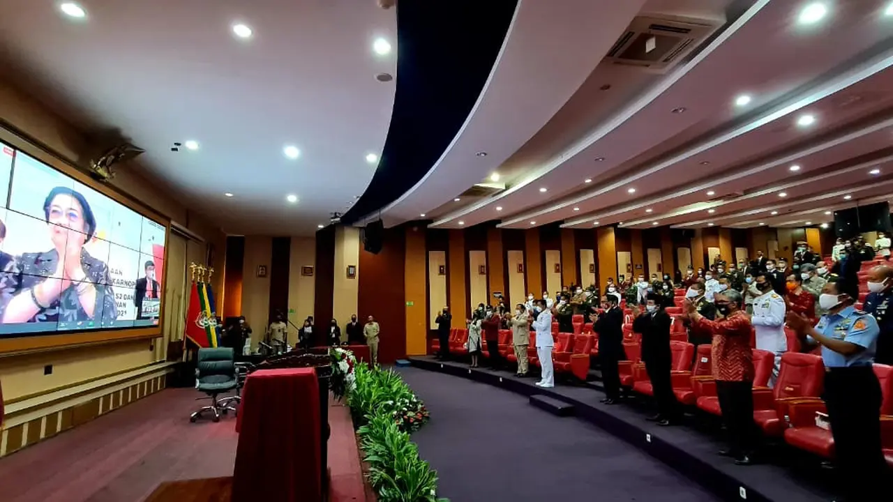 Ketua Dewan Pengarah Badan Pembinaan Ideologi Pancasila (BPIP) Megawati Soekarnoputri mendorong para pengurus Partai Demokrasi Indonesia Perjuangan (PDIP) menempuh pendidikan strata 3 (S3).