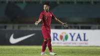 Gelandang Timnas Indonesia, Syahrian Abimanyu, saat melawan China pada laga PSSI 88th U-19 di Stadion Pakansari, Jawa Barat, Selasa (25/9/2018). Indonesia kalah 0-3 dari China. (Bola.com/Vitalis Yogi Trisna)