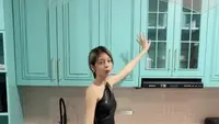 8 Potret Dapur Studio Nada Tarina Putri, Didominasi Warna Hijau Tosca