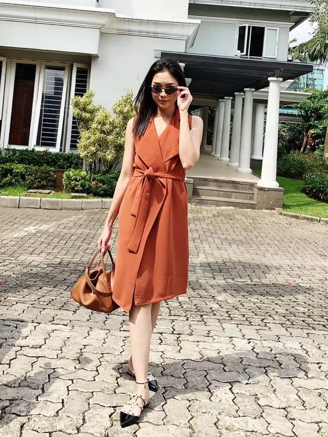 Jadi Ibu Tiga Anak, Ini 7 Pesona Ririn Dwi Ariyanti Tampil Bak ABG