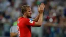 Pemain Inggris, Harry Kane merayakan kemenangan 2-1 atas Tunisia dalam penyisihan Grup G Piala Dunia 2018 di Volgograd Arena, Volgograd, Rusia, Senin (18/6). (AP Photo/Alastair Grant)