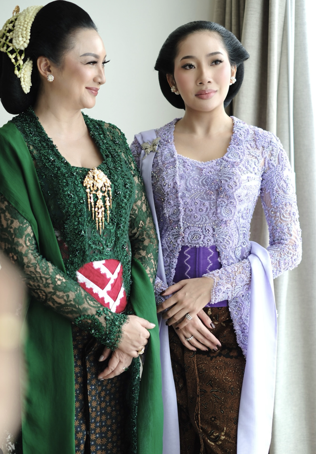 Model Kebaya Soft Ungu Terbaru 2026/Instagram/@louisedaniellaa