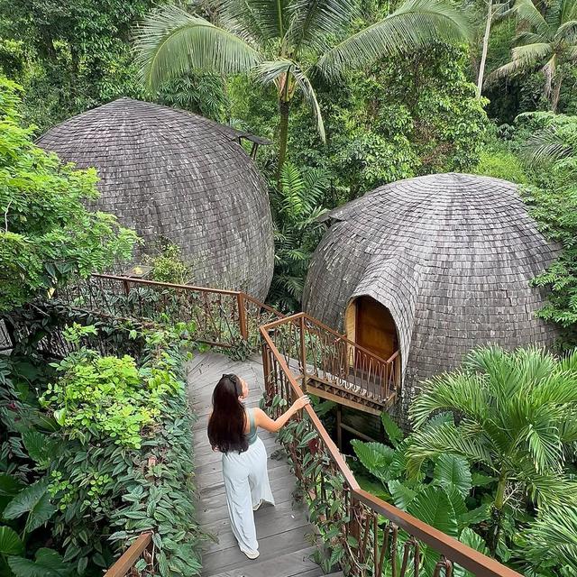 6 Potret Dinda Kirana Solo Trip ke Bali, Healing Sejenak Sebelum Kembali ke Rutinitas