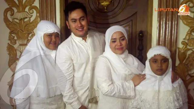10 Artis Ini Nikahi Brondong