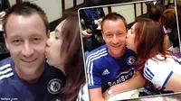 Wuih, Bintang Chelsea Dicium Fans di Thailand