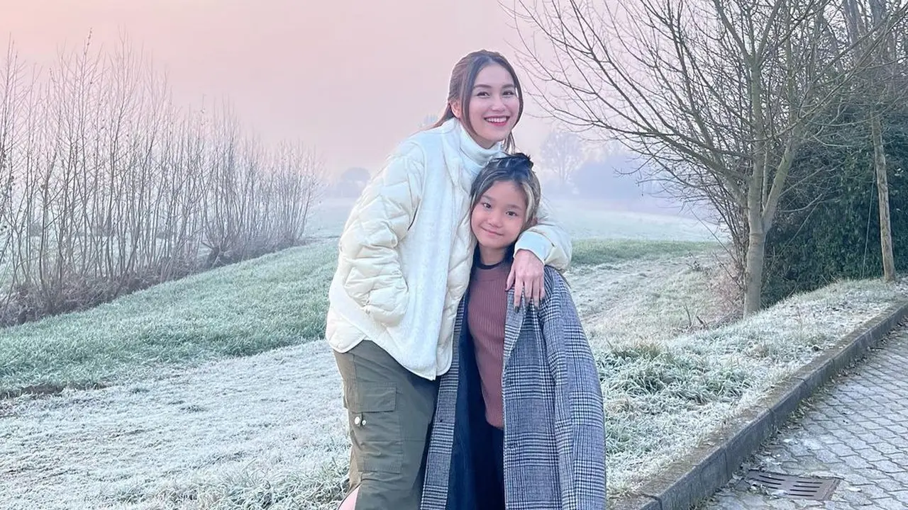 Ayu Ting Ting dan Bilqis (Instagram/ayutingting92)
