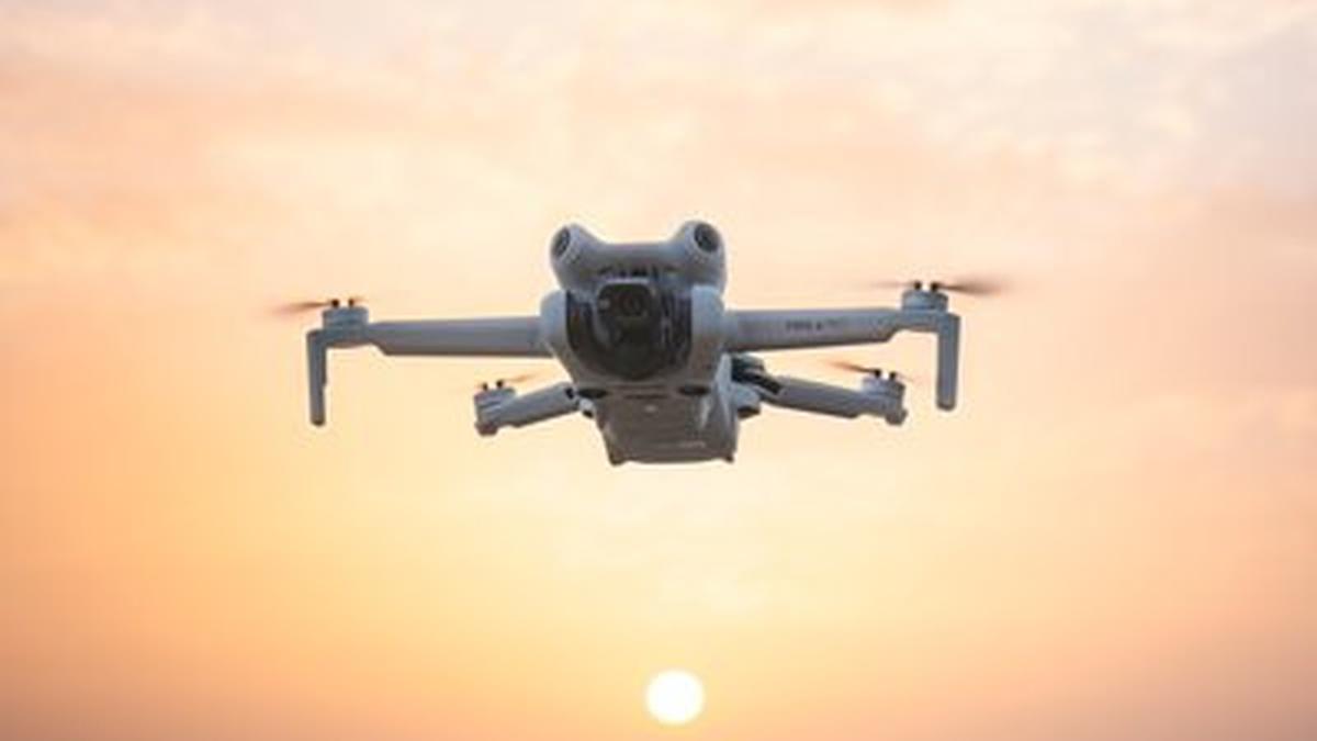 Top 3 Tekno: DJI Terancam Dilarang di AS hingga Apple Buka Pendaftaran Swift Student Challenge 2026