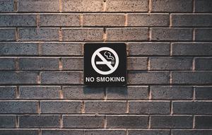 Ilustrasi dilarang merokok. (Photo by JJ Shev on Unsplash)