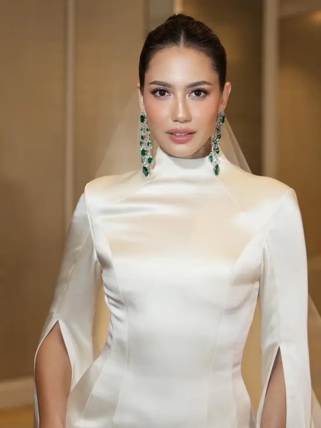 Pesona Pevita Pearce Gelar Resepsi Pernikahan di Malaysia.