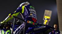 Pebalap Movistar Yamaha, Valentino Rossi, dinilai masih menyembunyikan kekuatan yang sebenarnya pada tes pramusim. (Bola.com/Twitter/YamahaMotoGP)