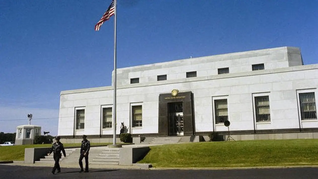 Tempat Penyimpanan Cadangan Emas Amerika Serikat di Fort Knox, Kentucky, pada tahun 1974. (Foto AP, Arsip)