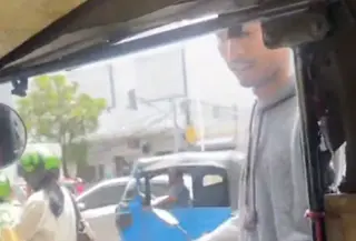 Preman Tanah Abang Palak Sopir Bajaj. (Tangkapan layar Instagram)