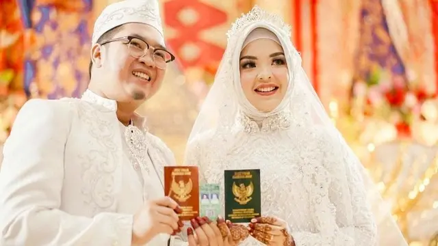 Resepsi Putri Wahyuni dan suami yang menjadi korban Pesawat Srwijaya Air SJ 182.