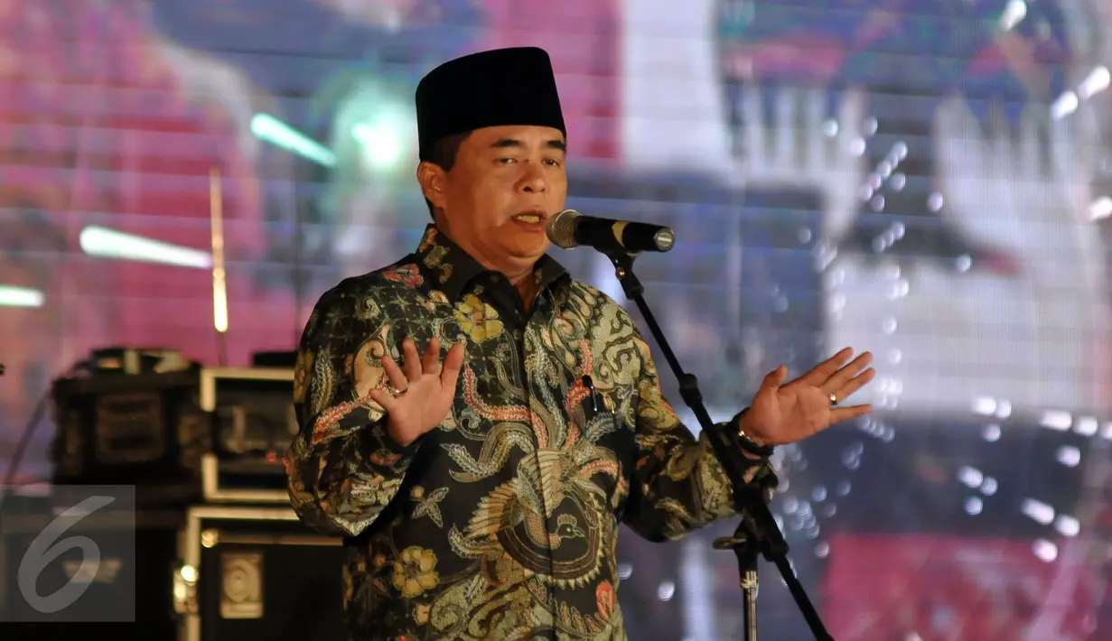 Ketua DPR Ade Komarudin memberikan sambutan saat peringatan HUT Pancasila ke 70 di DPR, Jakarta, Kamis (26/5/2016). (Liputan6.com/Johan Tallo)