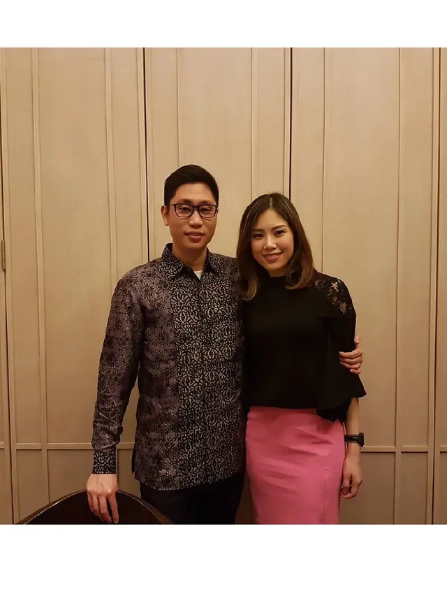 Jarang Terekspos, Ini 6 Momen Manis Angela Tanoesoedibjo dan Suami