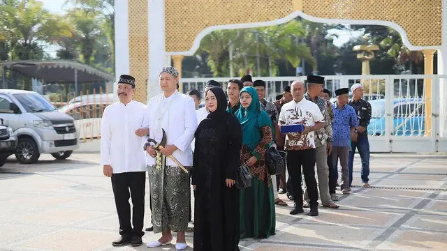 Keponakan Dewi Perssik, Rosa Meldianti Alias Meldi menikah dengan Inggil di Jember (Foto: instagram luxuraimage)