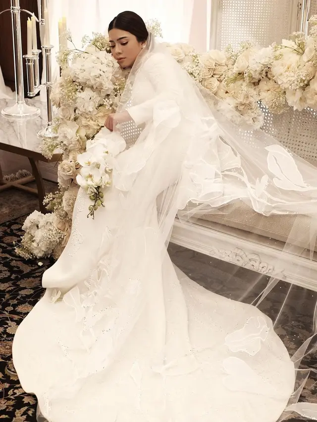 7 Potret Detail Gaun Pernikahan dan Makeup Felicya Angelista, Tampil Memesona