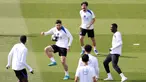 Dua klub raksasa Eropa akan saling bentrok pada leg pertama semifinal Liga Champions 2025/2026. (AFP/Franck Fife)