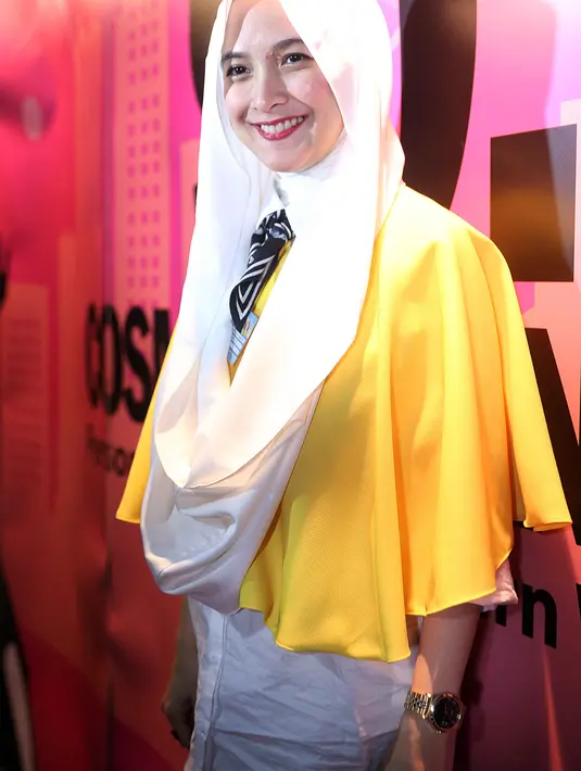 Tiga tahun terakhir, artis Andhara Early memutuskan untuk mengenakan hijab. Keinginan berhijab muncul saat Andhara bangun dari tidurnya. (Nurwahyunan/Bintang.com)