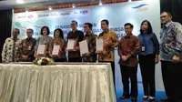 PT ASDP Indonesia Ferry (Persero) menjalin kerja sama dengan empat bank yang tergabung dalam Himpunan Bank Milik Negara (Himbara), yaitu Bank Mandiri, BRI, BNI dan BTN.