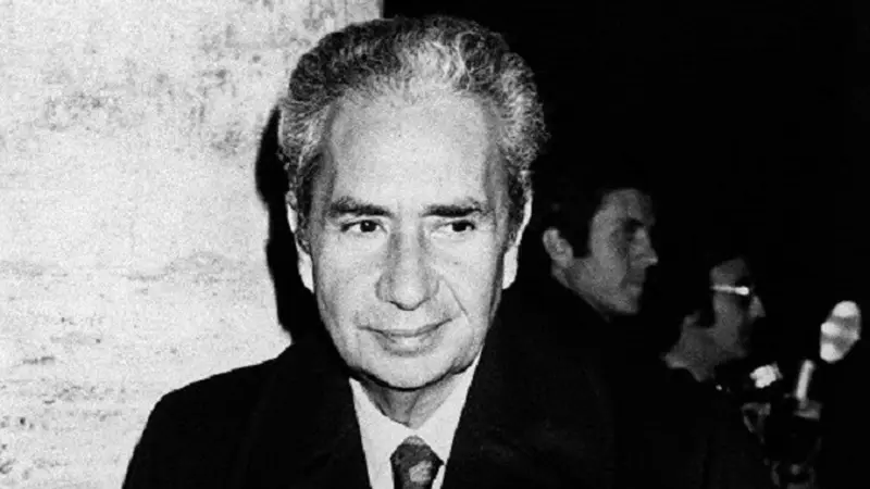 Setelah 55 hari diculik, mantan PM Italia Aldo Moro ditemukan tak bernyawa di dalam mobil pada 9 Mei 1978
