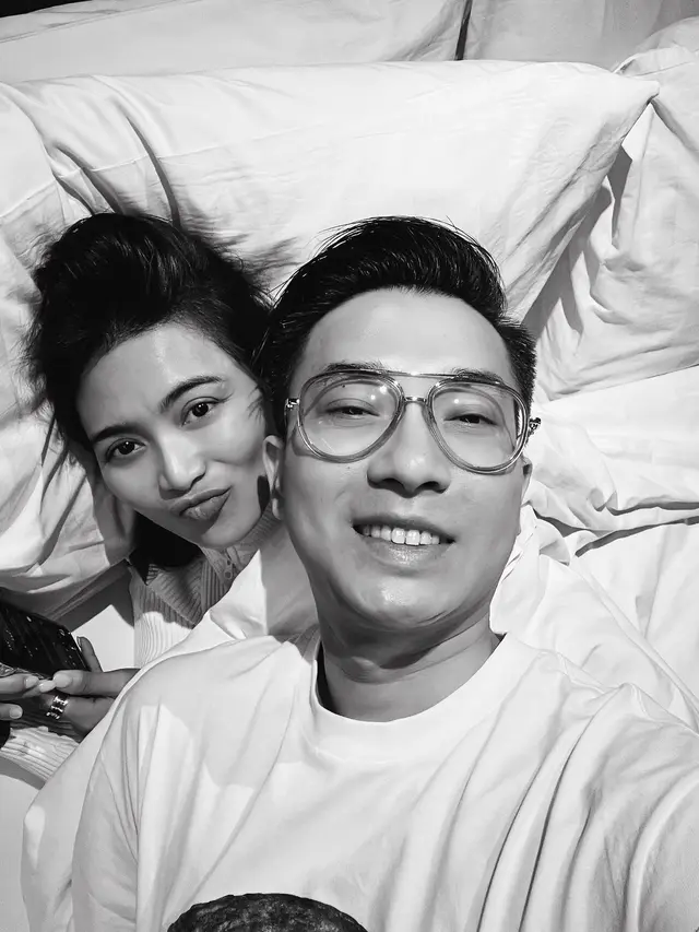 7 Momen Kompak Wika Salim Bareng Kekasih, Naik Moge Hingga Travelling Bareng