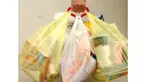 Pemerintah Kota Bandung akan membatasi penggunaan kantong plastik dengan menjalankan aturan kantong plastik berbayar. 