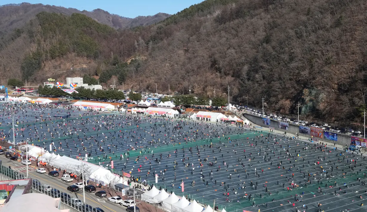 Menjelang akhir tahun, Korea Selatan biasanya sudah mulai memasuki musim dingin yang dimulai antara bulan Desember hingga Februari. (AP Photo/Ahn Young-joon)