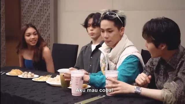 Naura Ayu bertemu boyband Treasure (Foto: YOUTUBE naura.ayu)