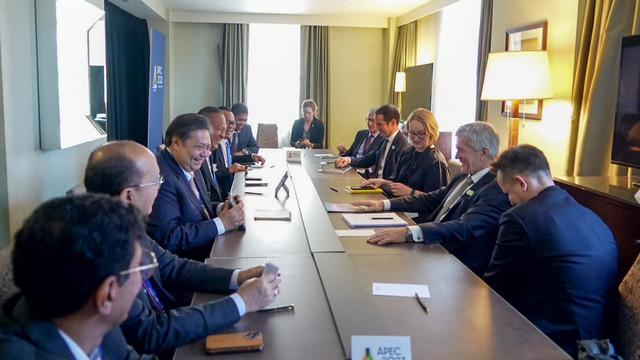 Menteri Koordinator Bidang Perekonomian Airlangga Hartarto bertemu dengan Menteri Perdagangan Selandia Baru Damien O’Connor