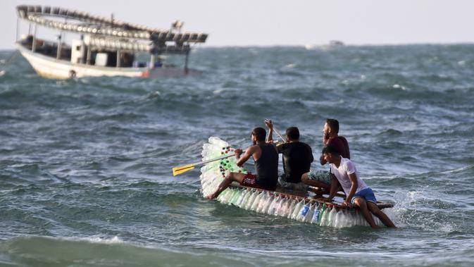 Ilustrasi nelayan. (AFP/SAID KHATIB)