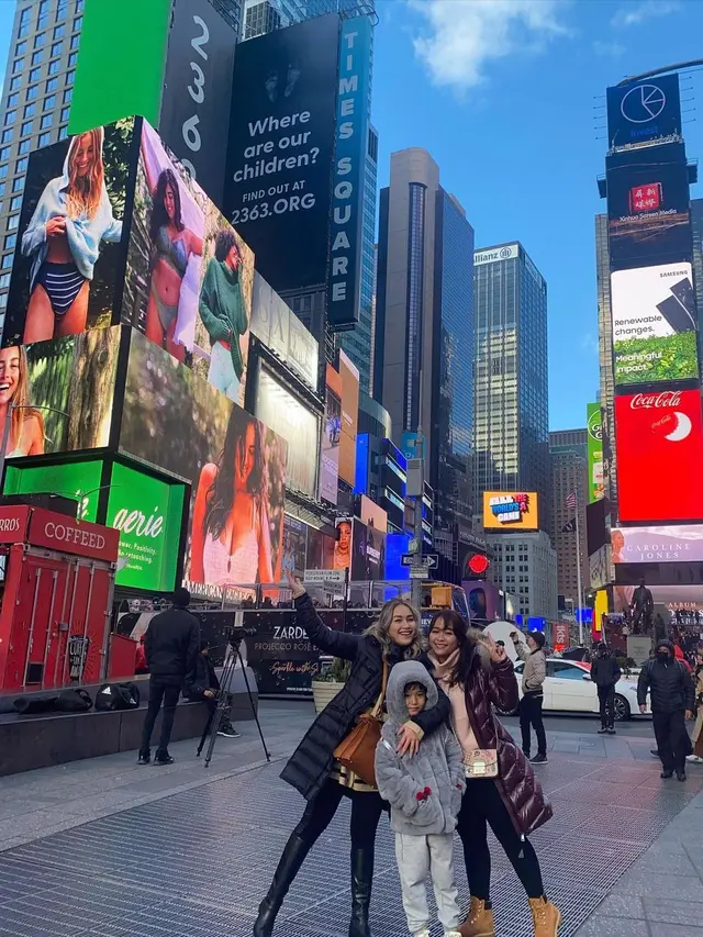 Ayu Ting Ting liburan di New York City (Foto: Instagram/@ayutingting92)